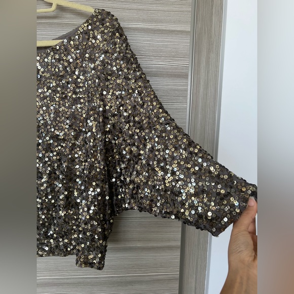 VINCE Cocktail Blouse | Gold + Gray | XS/S (NWOT) - Picture 2 of 14